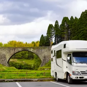 初心者におすすめのキャンピングカー5選！選び方も解説のサムネイル