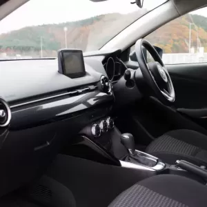 車の内装を自分好みにカスタム！おすすめパーツや方法、注意点ものサムネイル